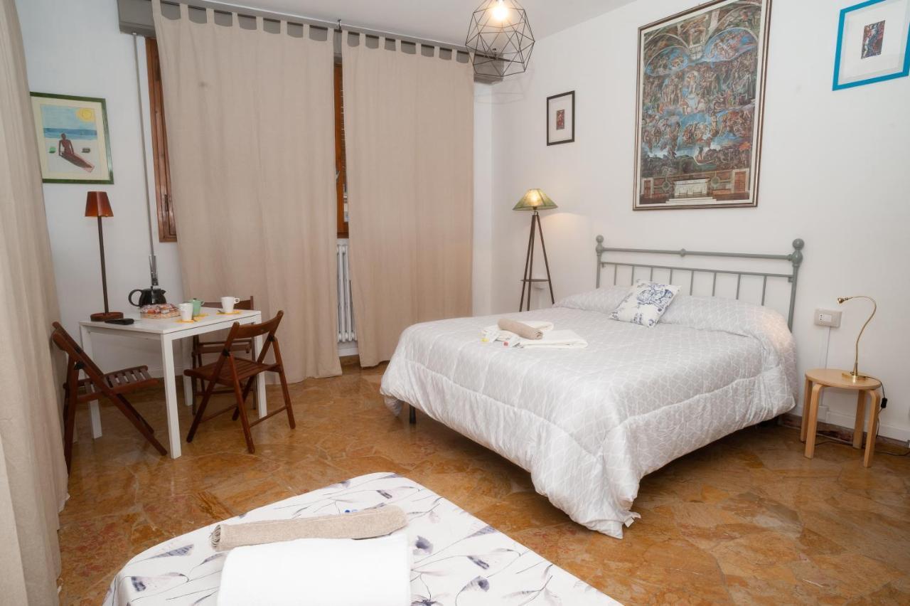 Guesthouse Amici Miei Florencia Exterior foto