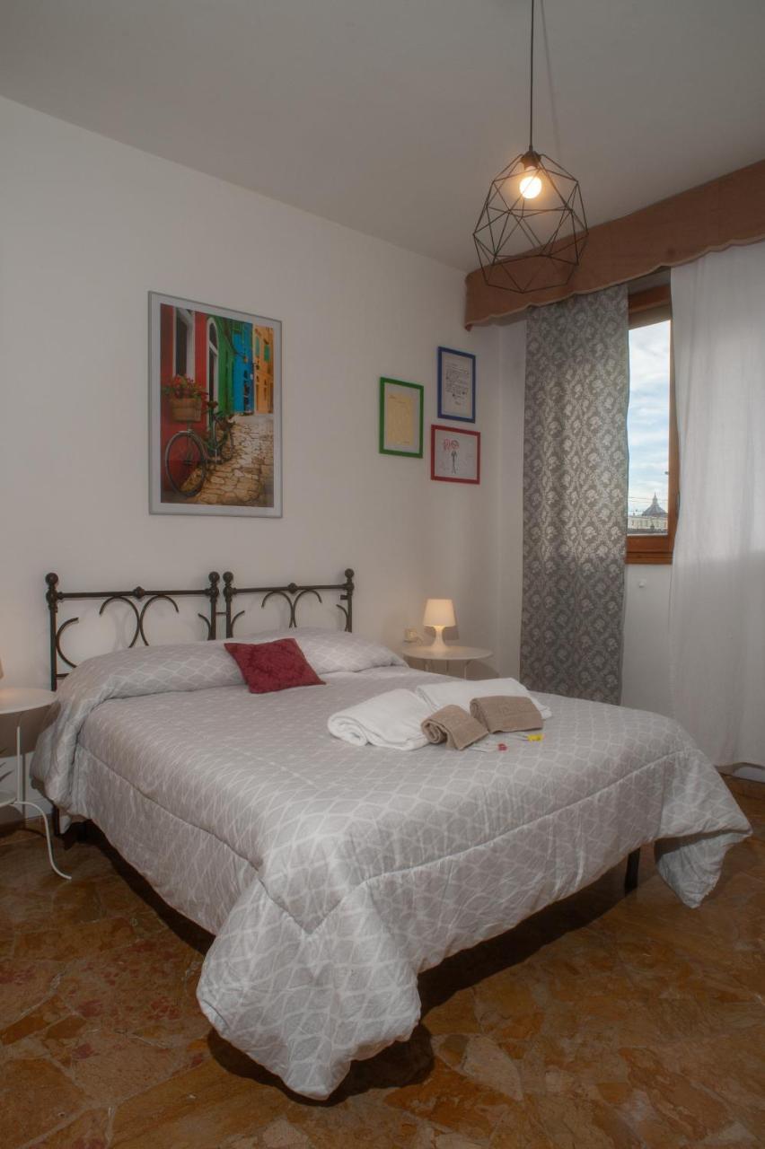 Guesthouse Amici Miei Florencia Exterior foto